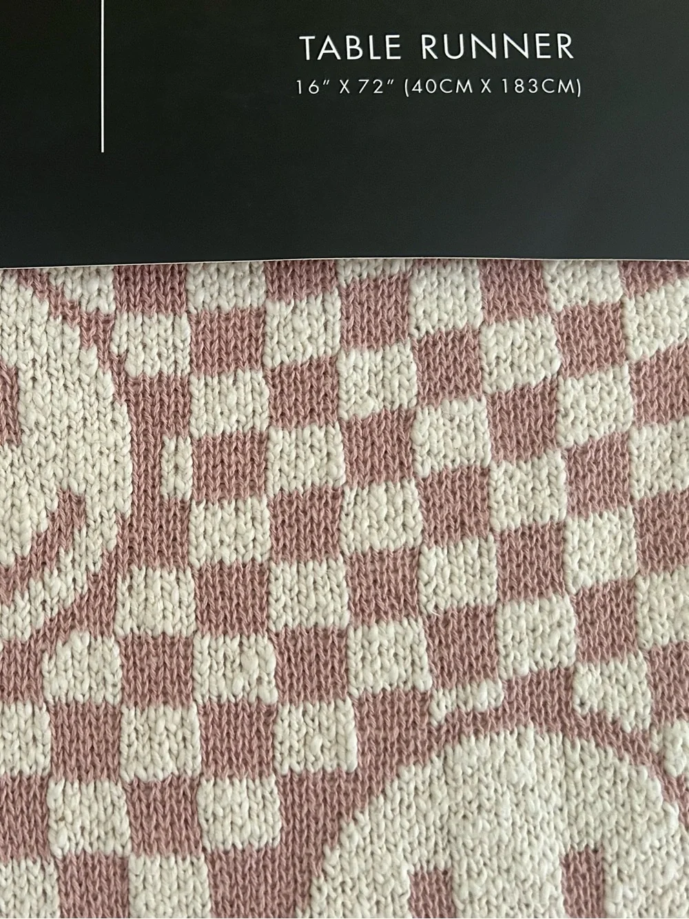 Tahari Table Runner/Shoulder Wrap Pink & Cream Knit Checkerboard Smiley Faces